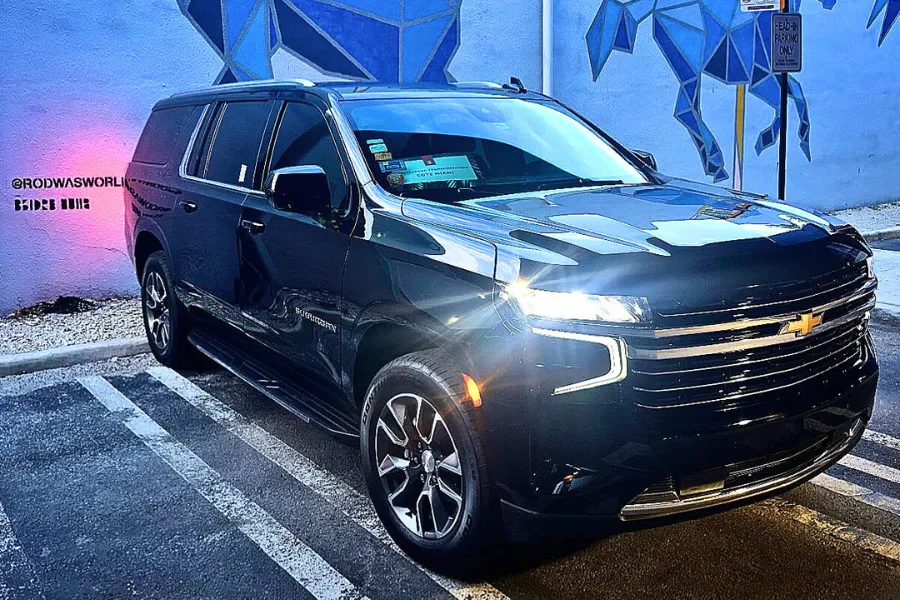 Reasons We Are the Leading Limo Service in Palmetto Bay